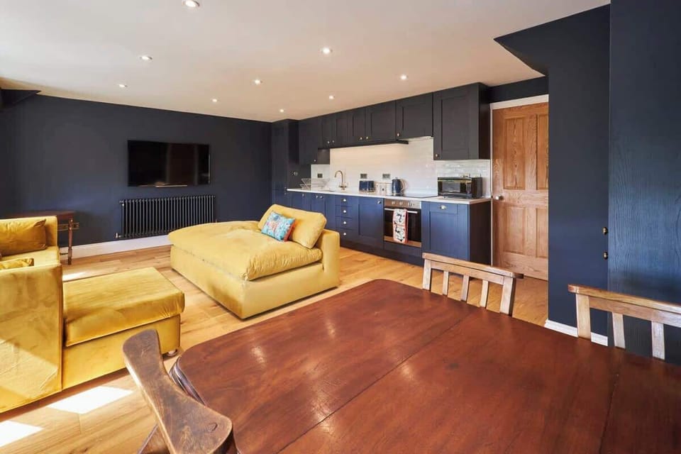 Fable, Whitby - Host & Stay