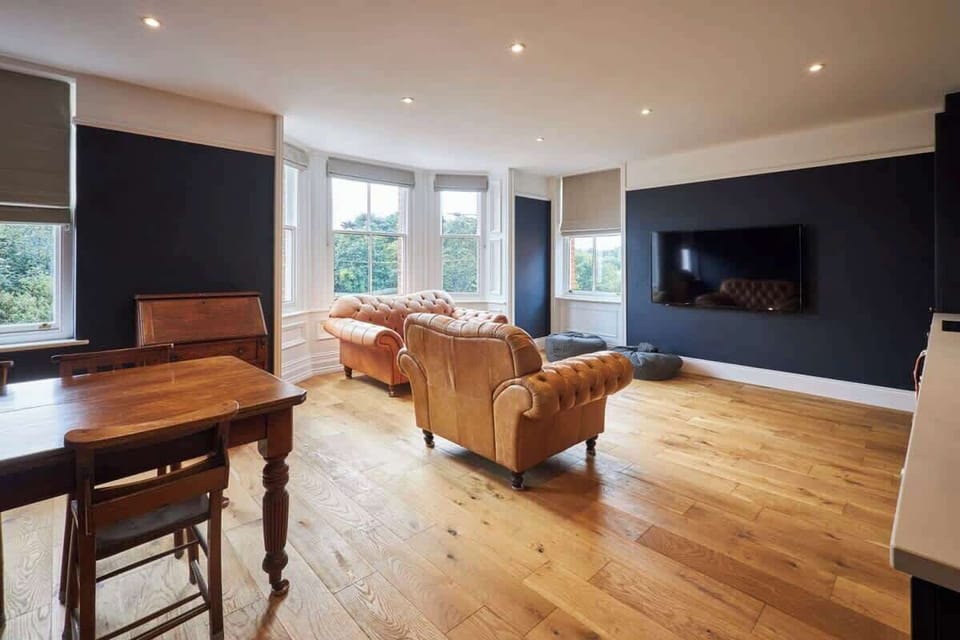 Fauna, Whitby - Host & Stay