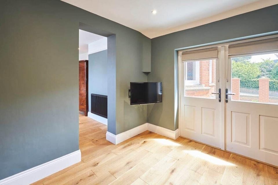 Flora, Whitby - Host & Stay