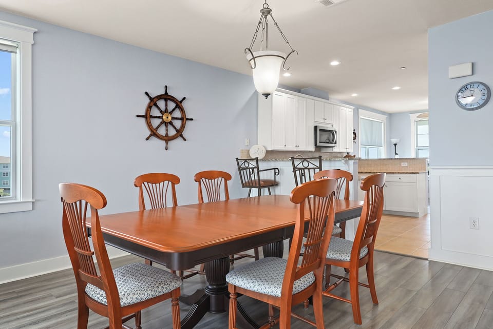 Enjoy top floor ocean views from living room,  dining room & master bedroom suite.