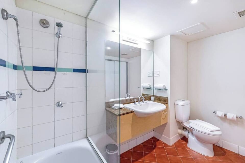 Each apartment is fitted with a terracotta-tiled bathroom offering a full-size tub, complimentary towels and toiletries including shampoo, conditioner and soap.

