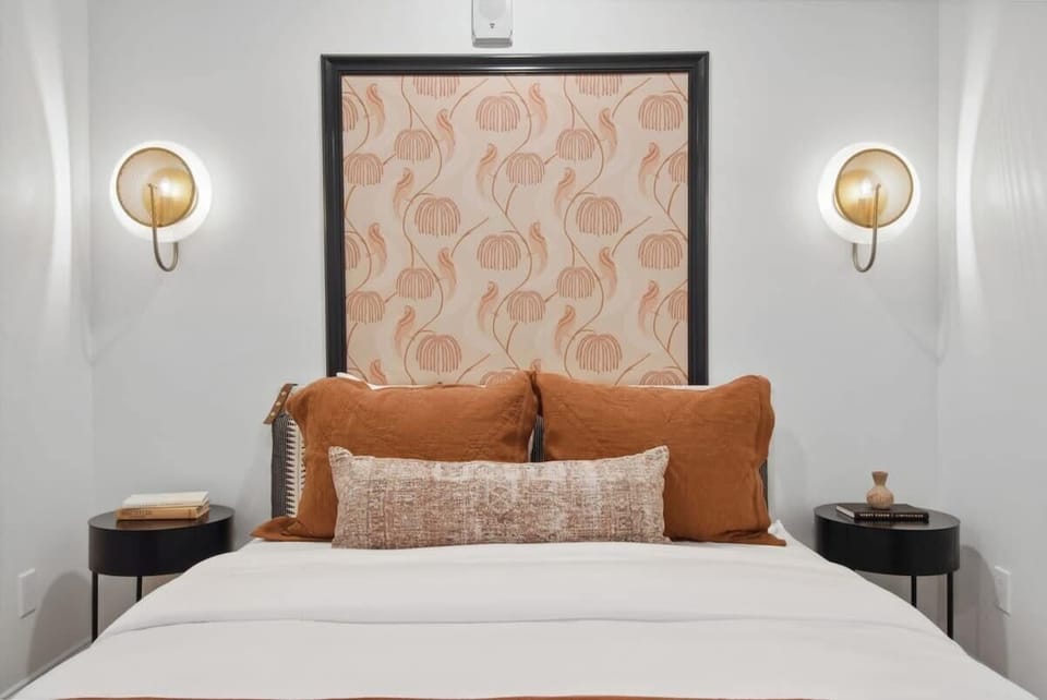 Bedroom 5 | Queen Bed | Level 2
