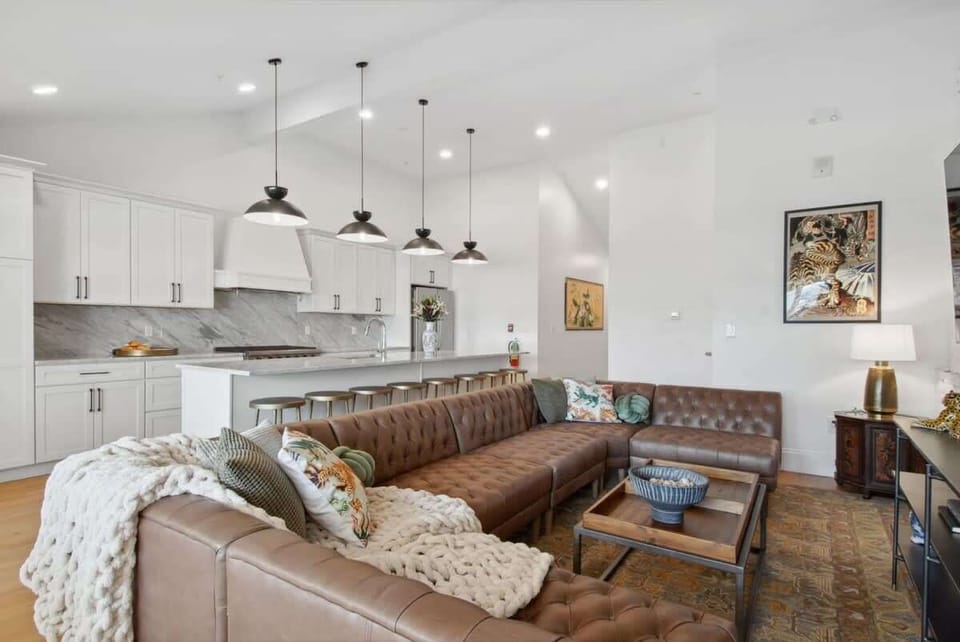 Living Room Lounge | Comfortable Seating Area for Relaxing and Gathering | Level 1
