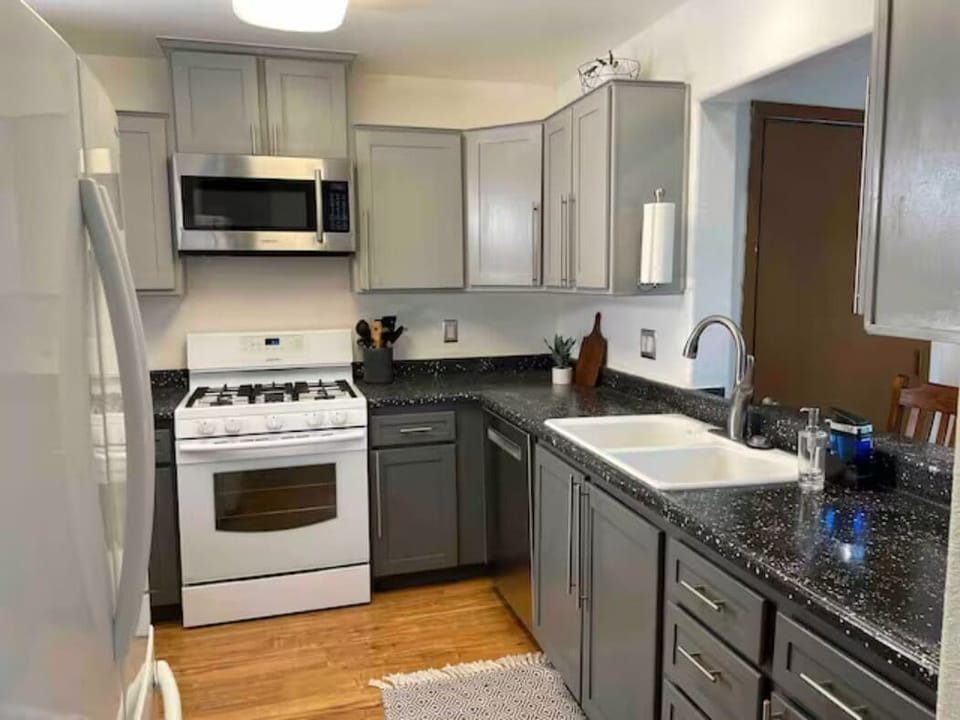 Kitchen (3) 