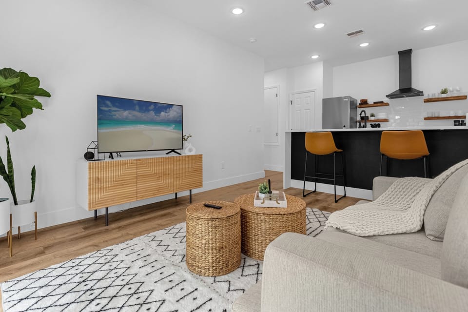 Smart TV for self-login to your favorite apps and a trendy kitchen. 