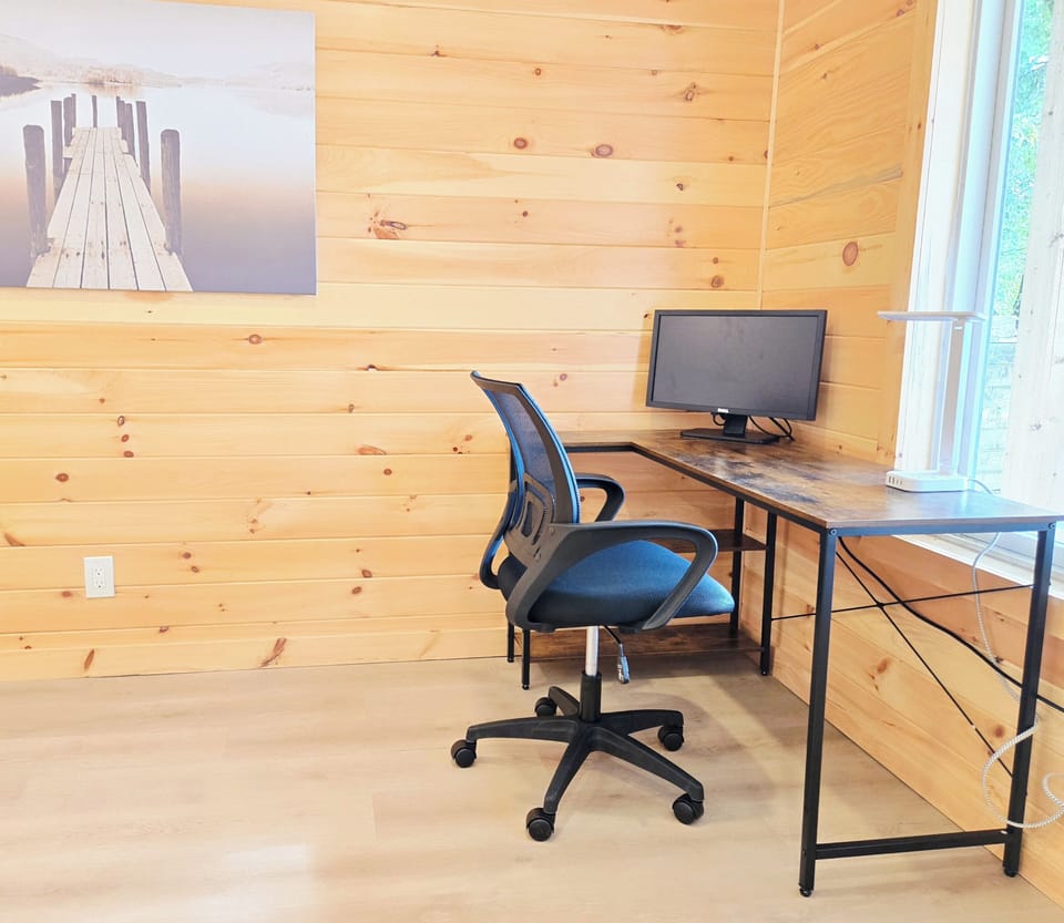 Working space on lower level