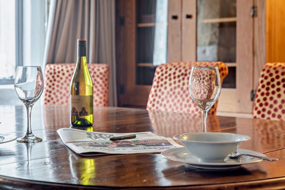 Fleur de Lys Dining Area - StayCotswold