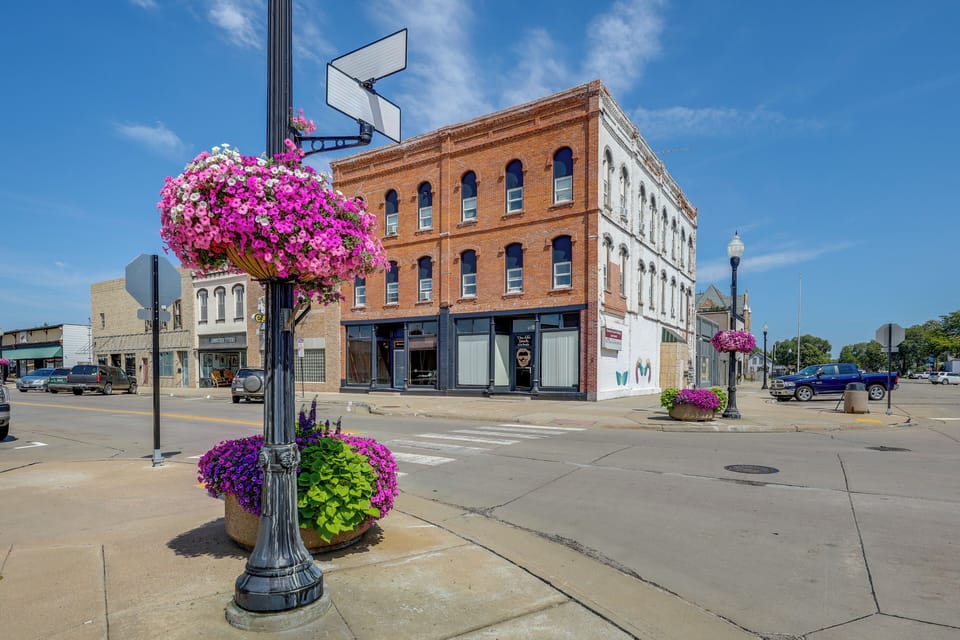 Parking | Community Parking Lot (First-Come, First-Served Basis)