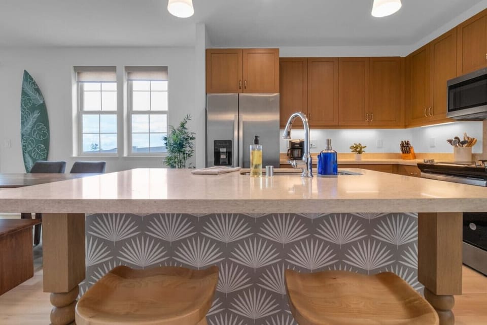 beautifully decorated kitchen!