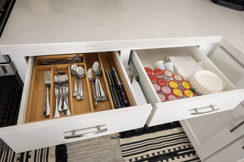 fully stocked kitchen and keurig coffee pods included. 