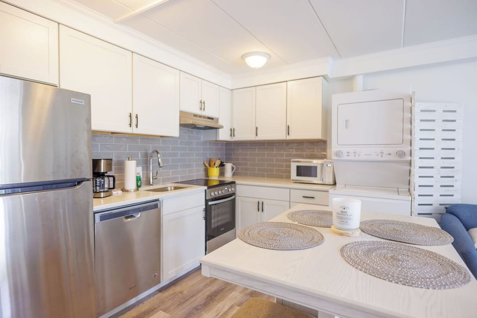 Kitchen (1)