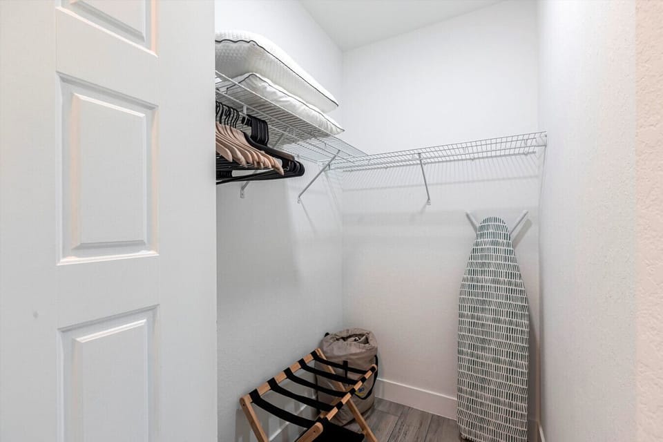Walk-in Closet: Ample space for your beach attire and essentials—get ready for fun in the sun!
