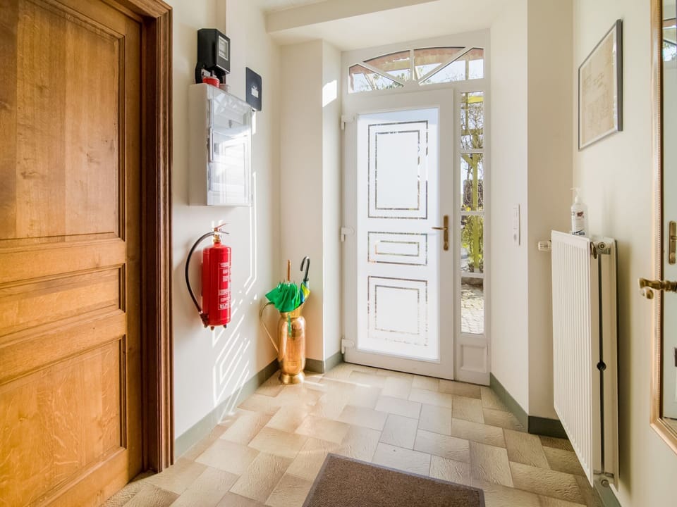 Entrance / Reception