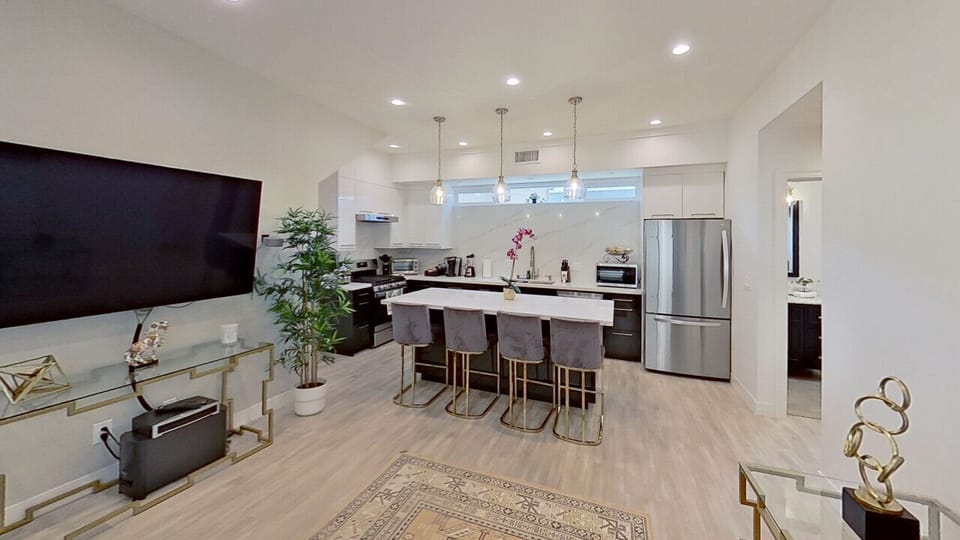 KITCHEN & DINING AREA -- View 3D Virtual Tour of the Property Here: https://tinyurl.com/477rz42s