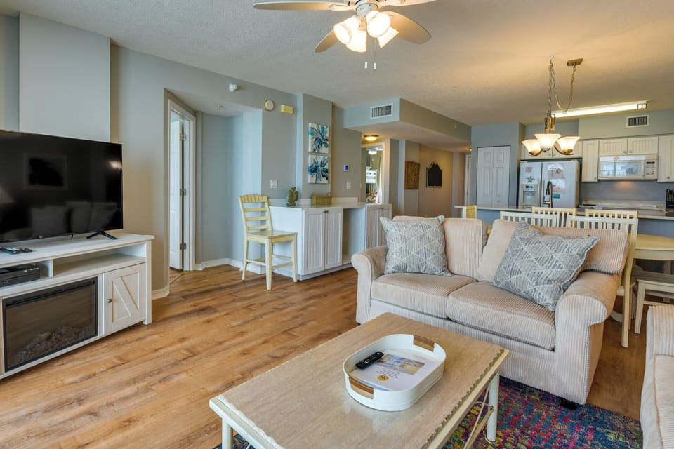 Living Room | Free WiFi | Resort-Style Amenities