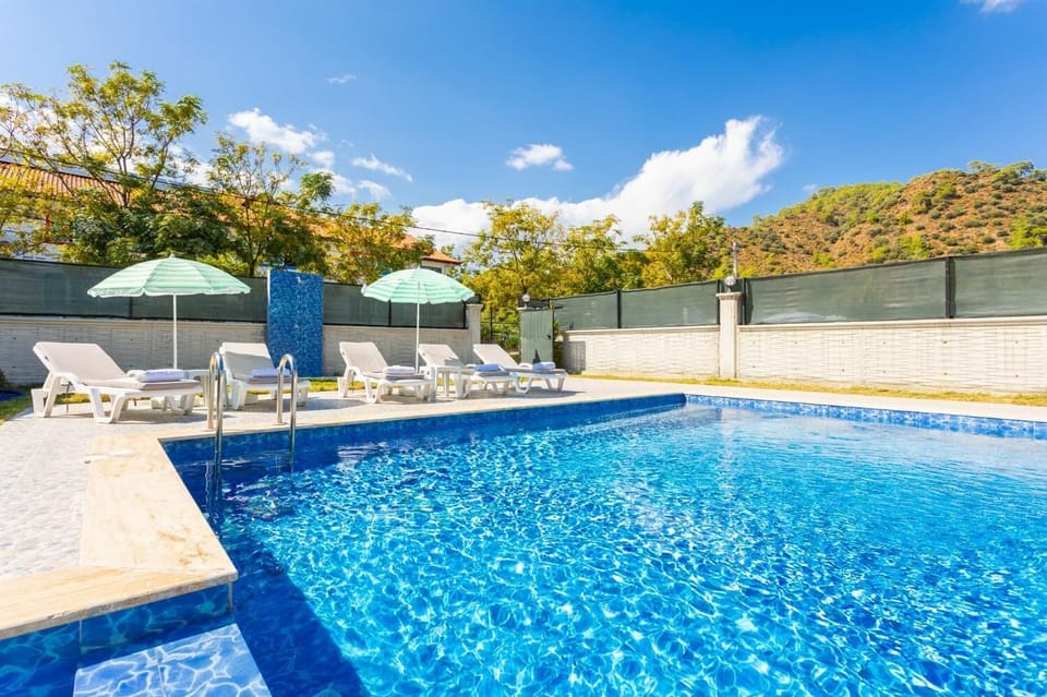 Private pool and terrace