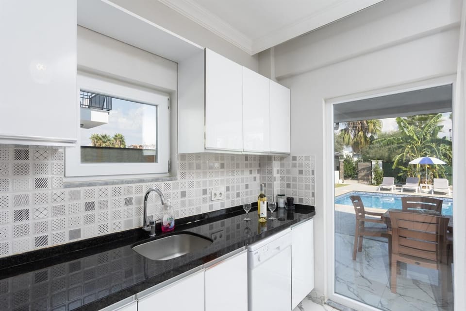 Equipped kitchen