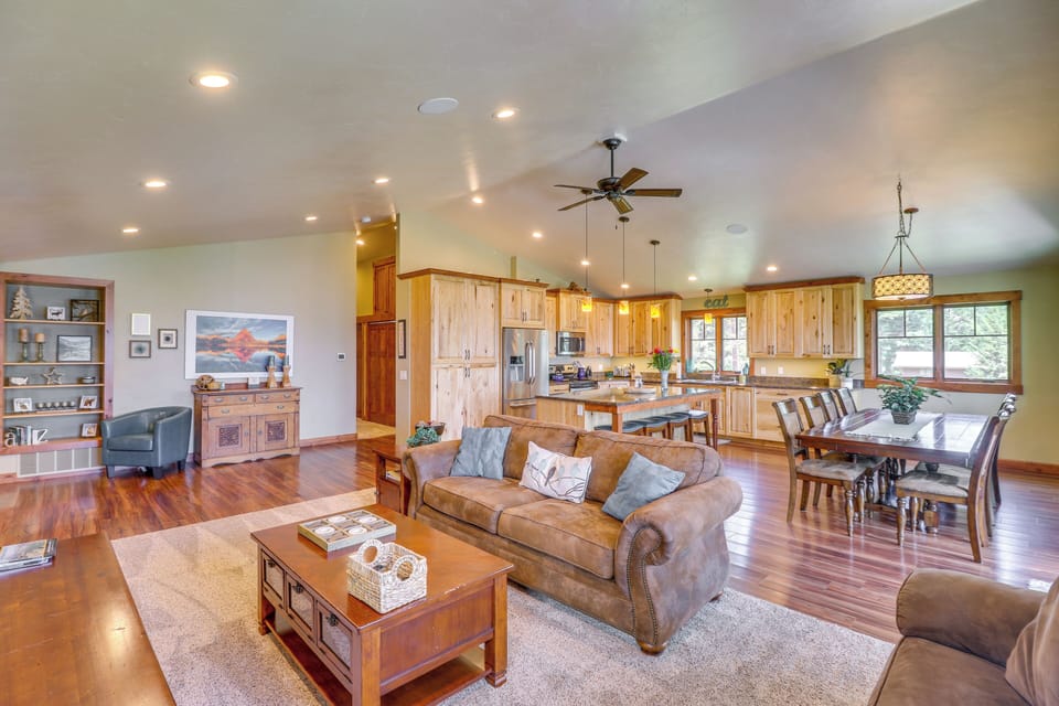 Living Room | Central Air Conditioning & Heating