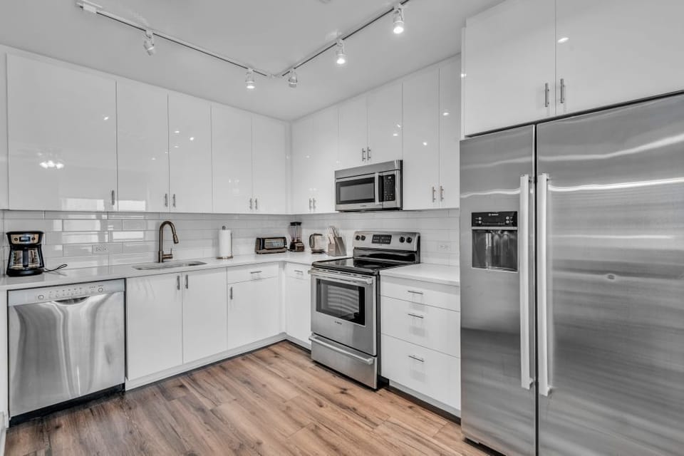 Fully Equipped Kitchen for Home-Style Cooking