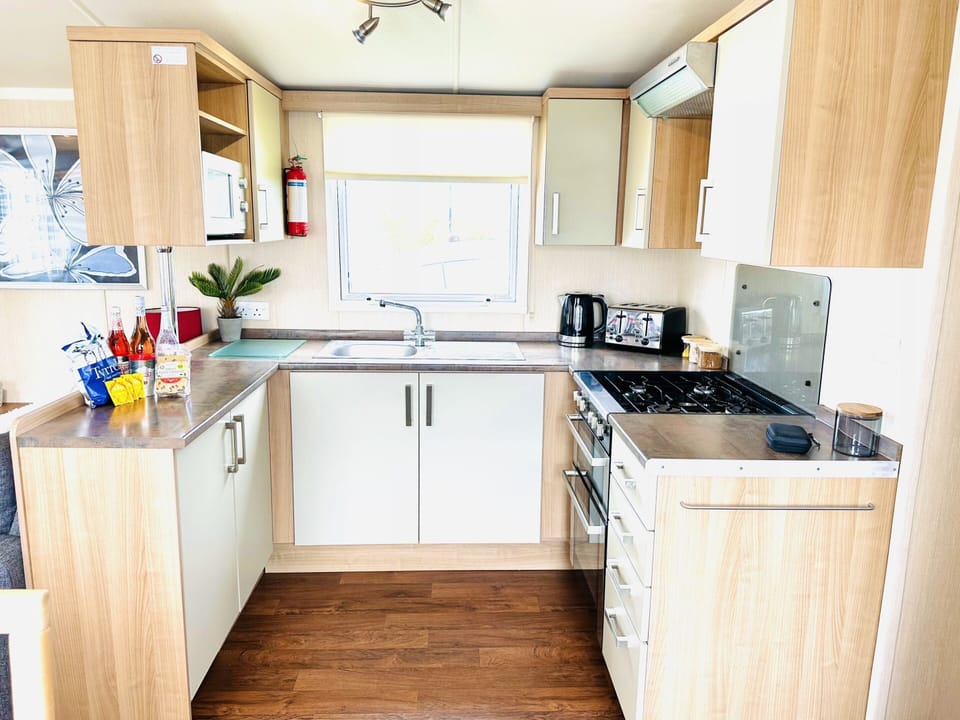 Kitchen Overview