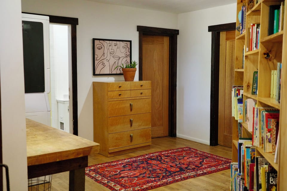 laundry room/ library