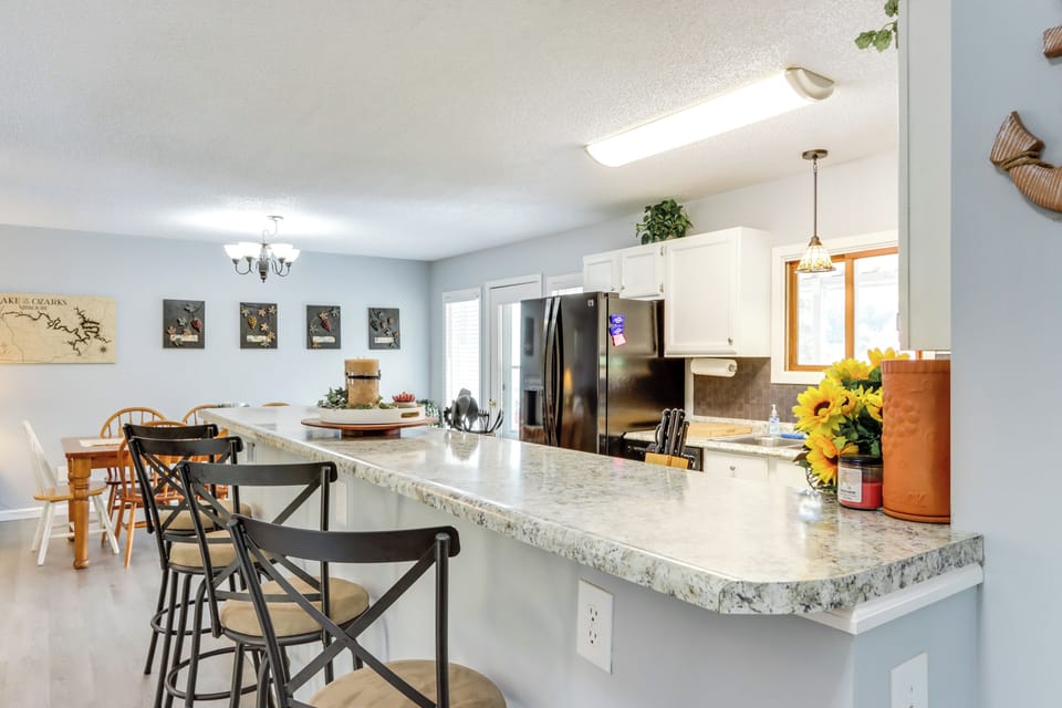 Kitchen | Cooking Basics/Spices | Coffee Maker | Blender | Toaster | Crockpot