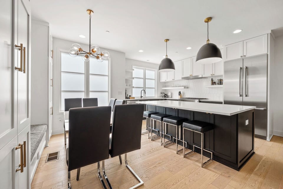 Kitchen and dining room.