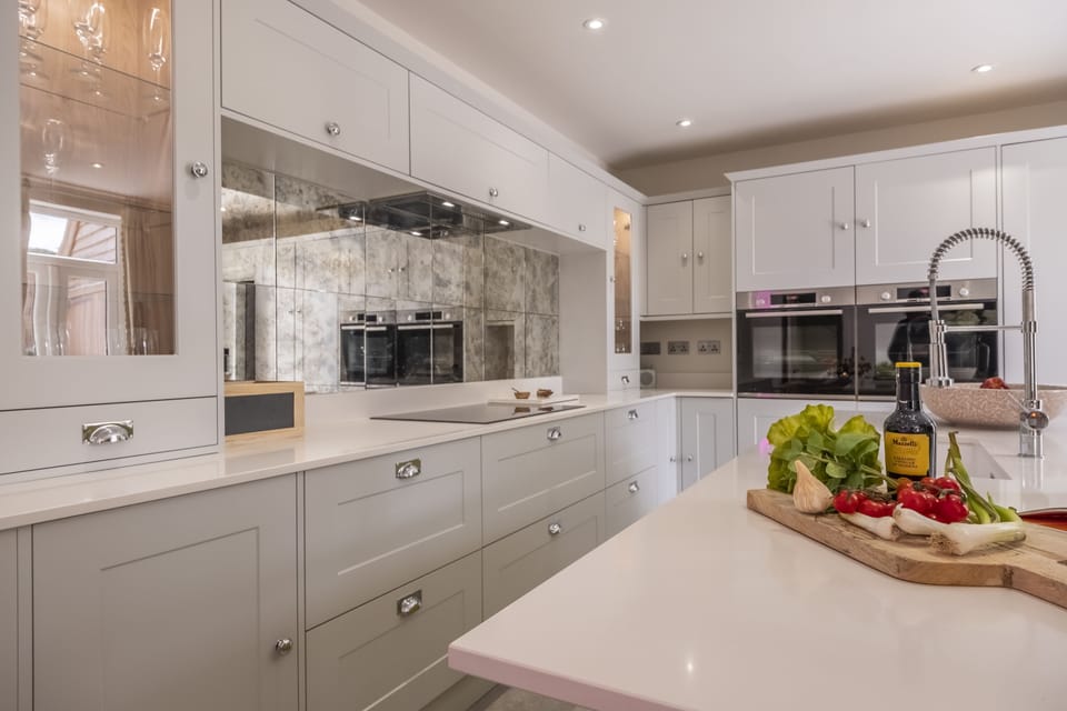 Ground floor: Fully-equipped kitchen with Bosch appliances