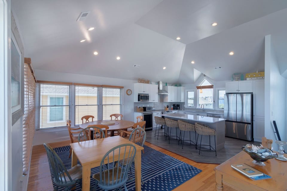 Dining and kitchen areas - Open concept living and kitchen with the best views of the ocean.