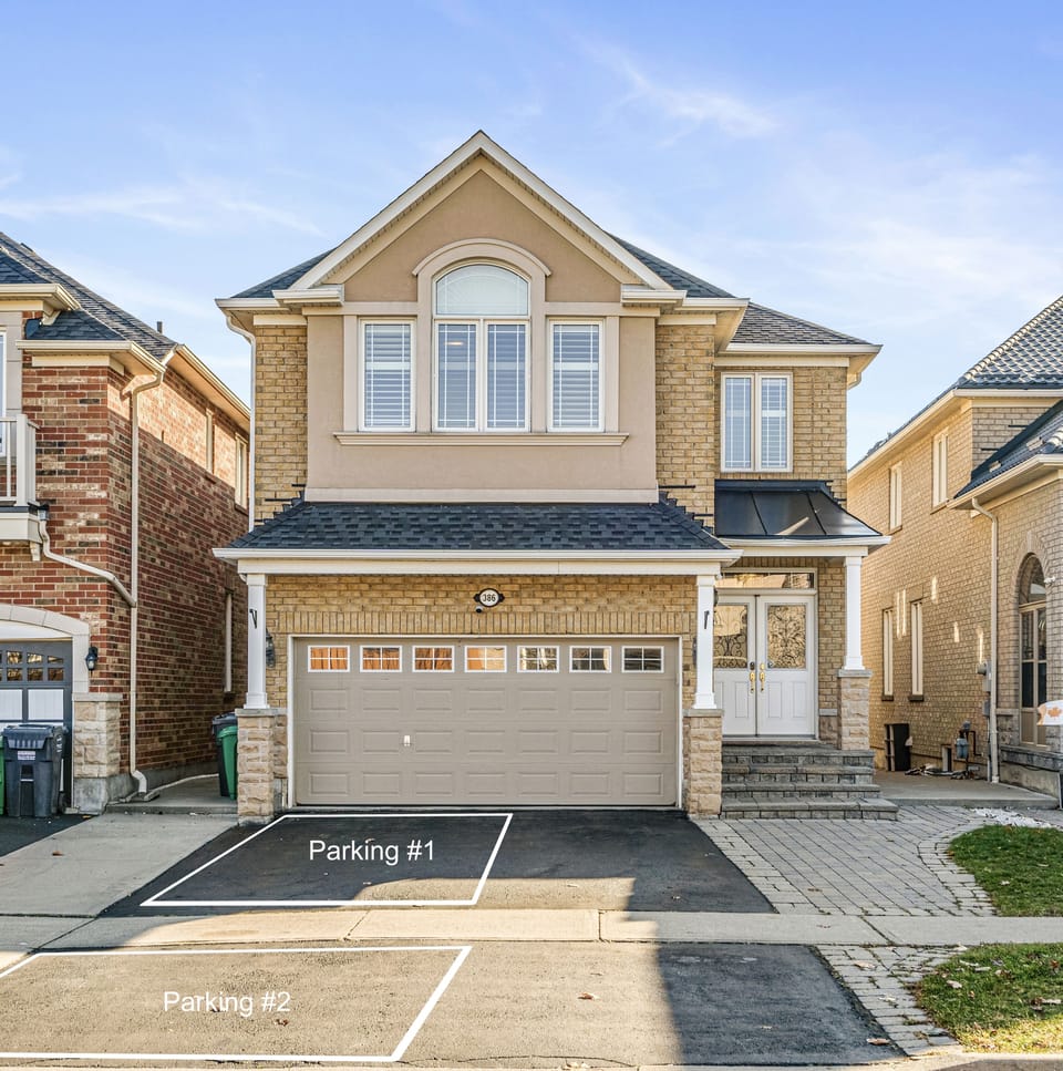 Park on the left side of the driveway if two cars please park it back to back.