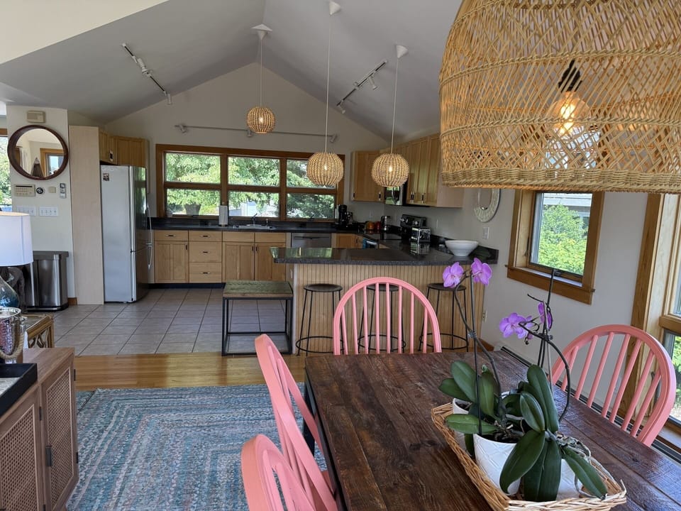 Soak up the welcoming ambiance of the open floor plan living & kitchen area
