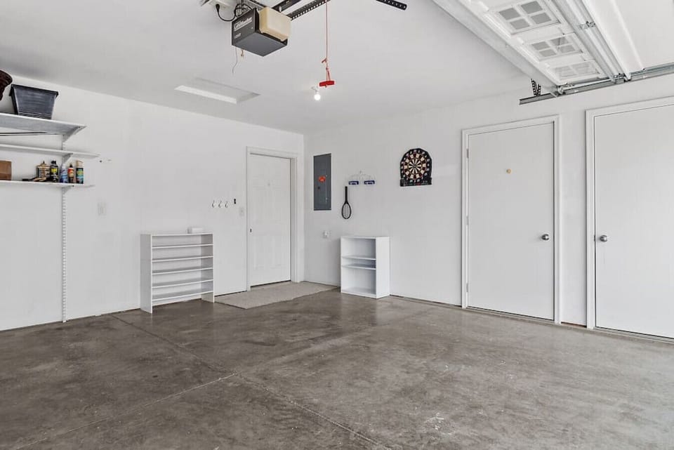 Garage Area!