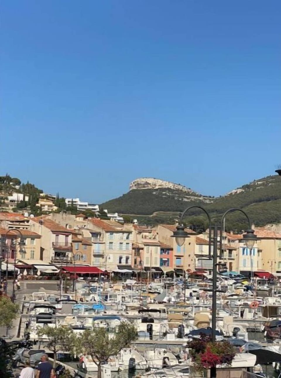 Great hiking @ la couronne de Charlemagne 
le port de peche de Cassis - relaxed
