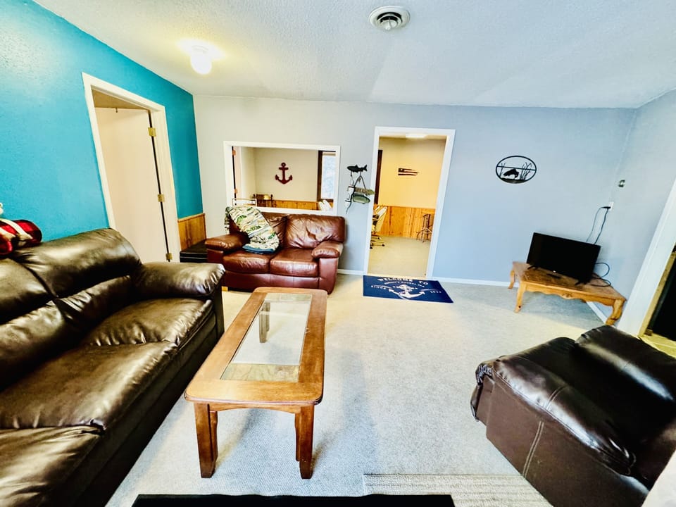 Livingroom with smart TV and Firestick.