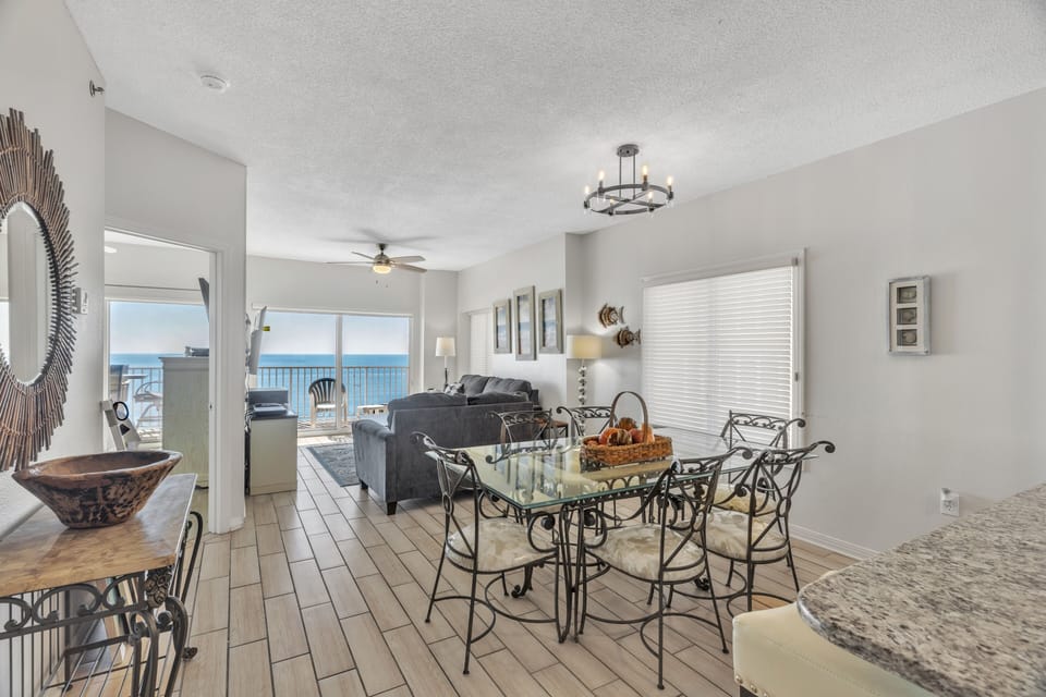Dining Room, Dining Table, Furniture, Indoors, Table