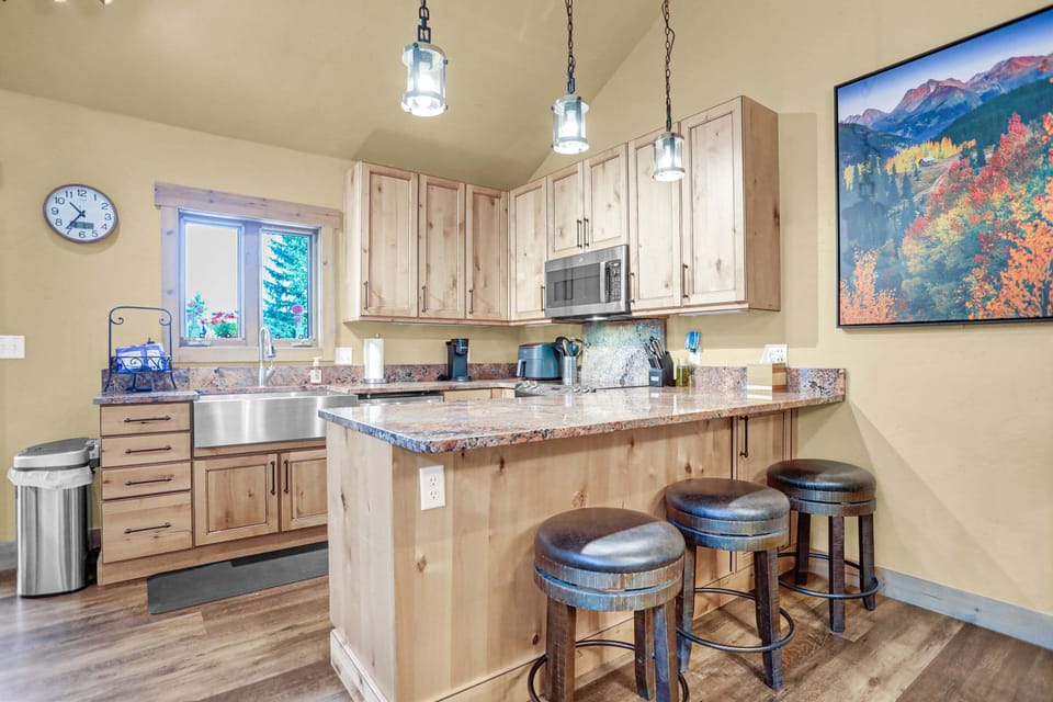Full Kitchen