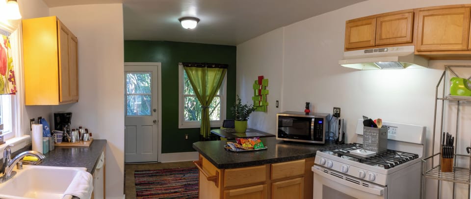 Front house kitchen