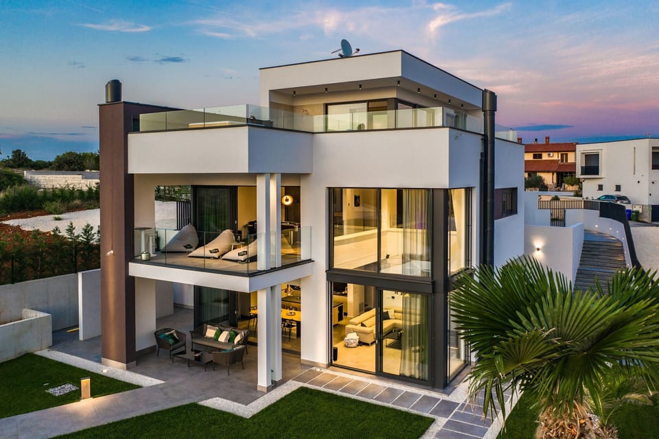 Holiday Home Exterior [summer]