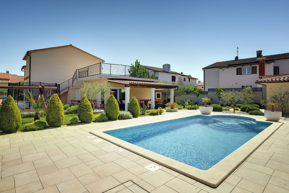 Holiday Home Swimming Pool