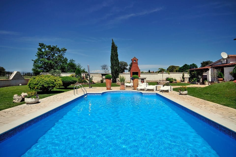 Holiday Home Swimming Pool