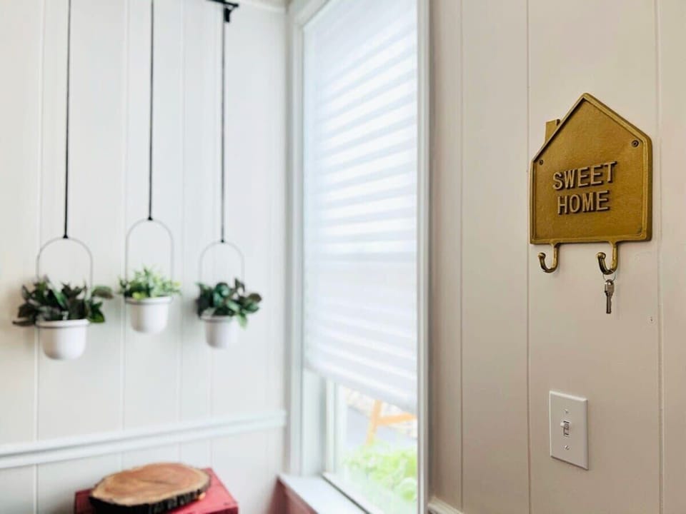 Keys Holder Area