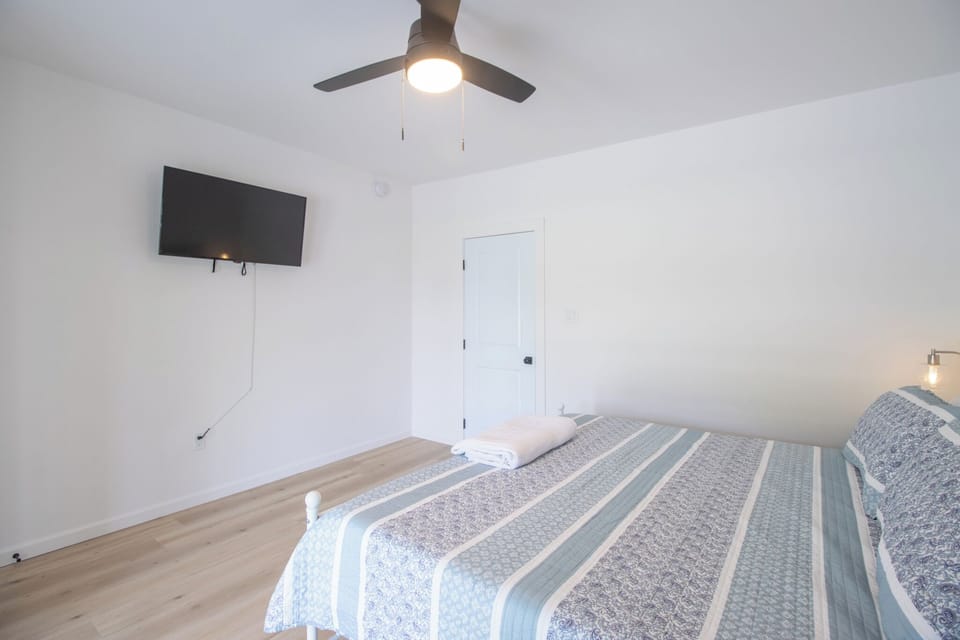 Smart tv in Bedroom 3.