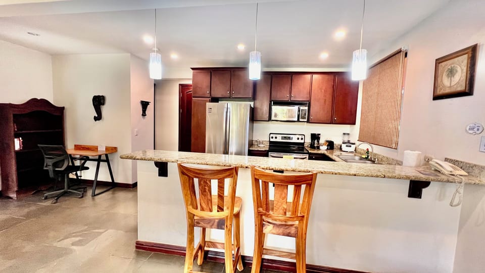 Fully equipped kitchen