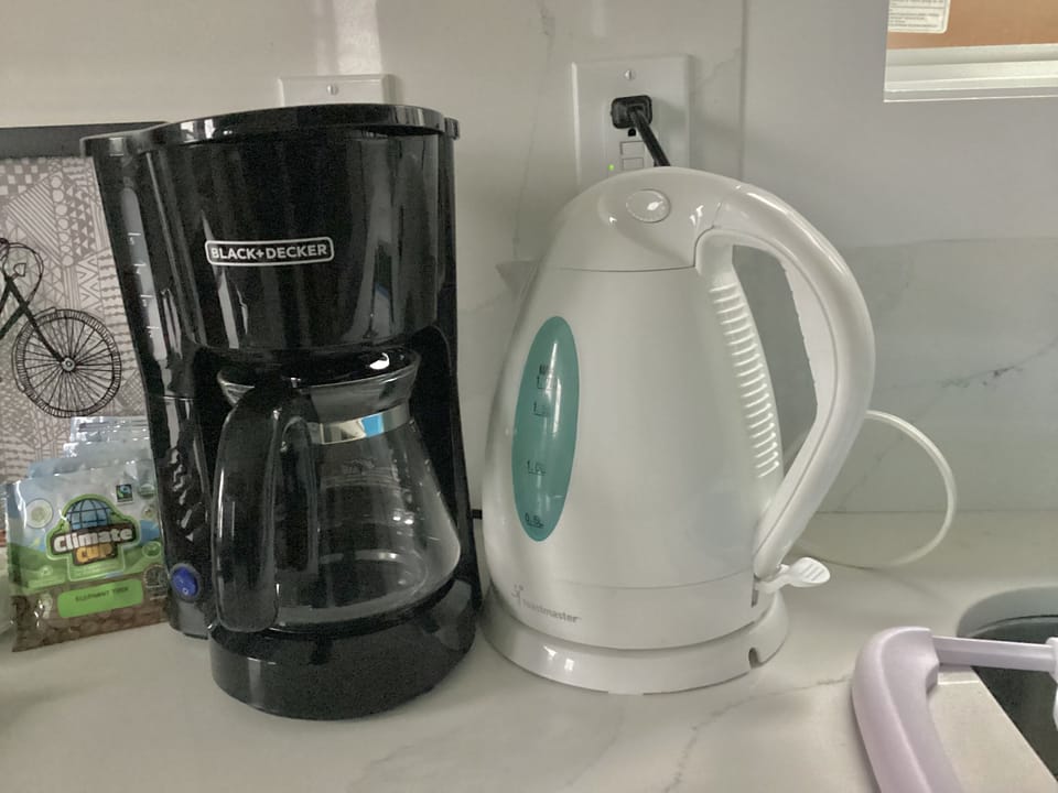 Coffee maker and kettle 