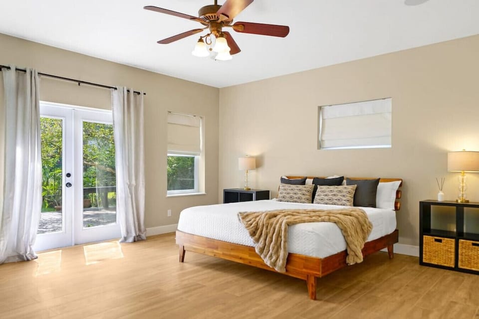 Primary guest room: where your guests get the royal treatment