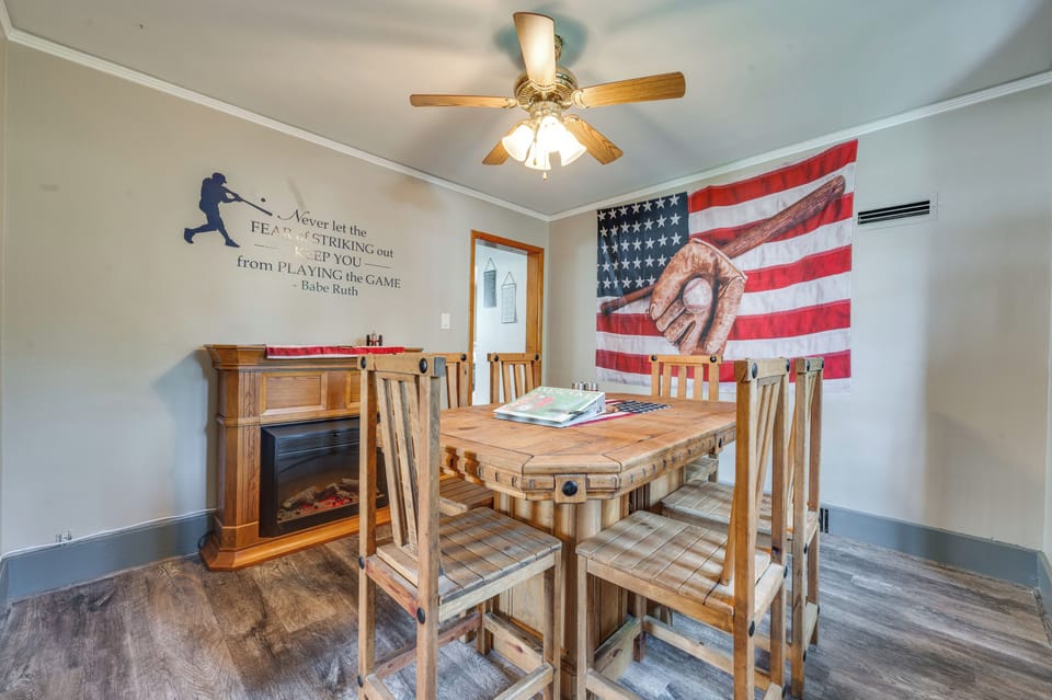 Dining Area | Dining Table | Dishware/Flatware