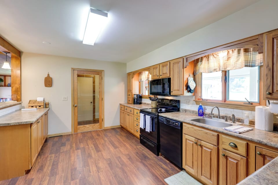 Kitchen | Cooking Basics | Drip Coffee Maker | Paper Towels/Trash Bags | Toaster