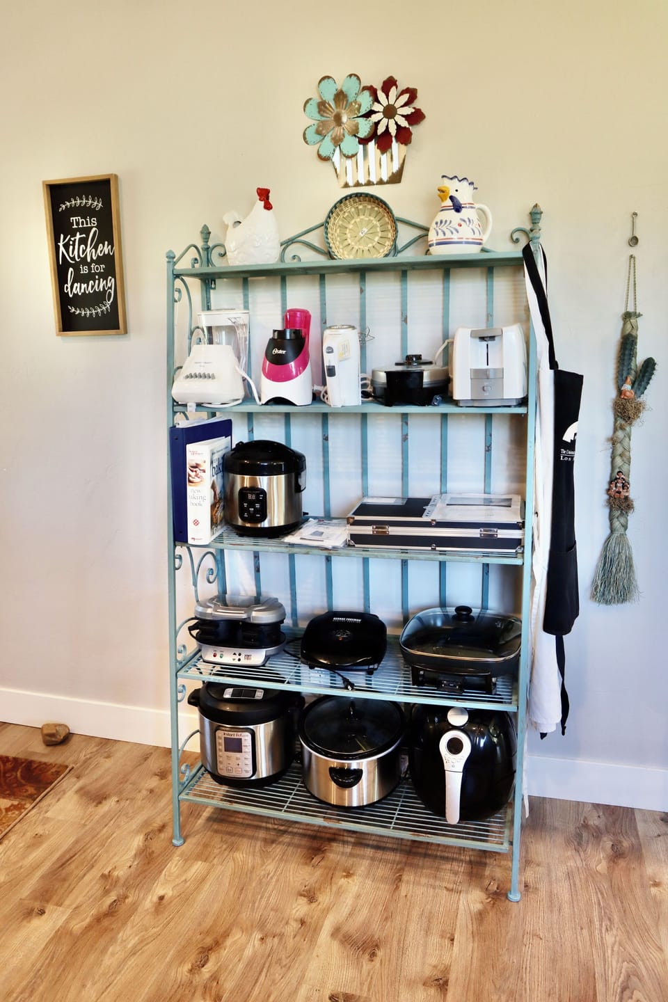 Fully stocked appliances for all your cooking needs