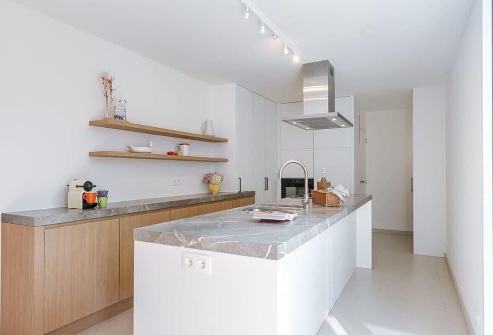Beautiful kitchen with lots of sunlight