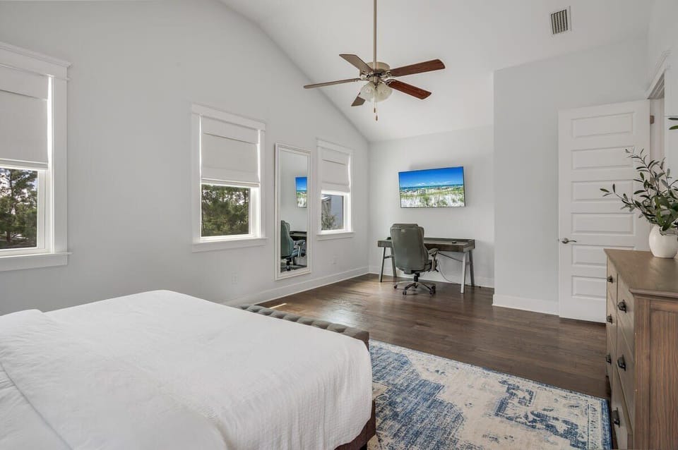 2nd Floor Primary Bedroom with Desk Space!